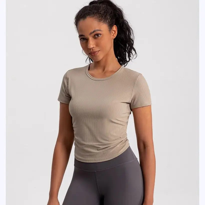 Women Seamless Yoga T-Shirt.