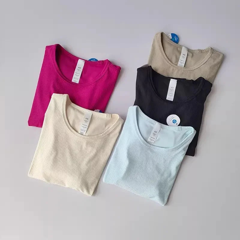 Women Seamless Yoga T-Shirt.