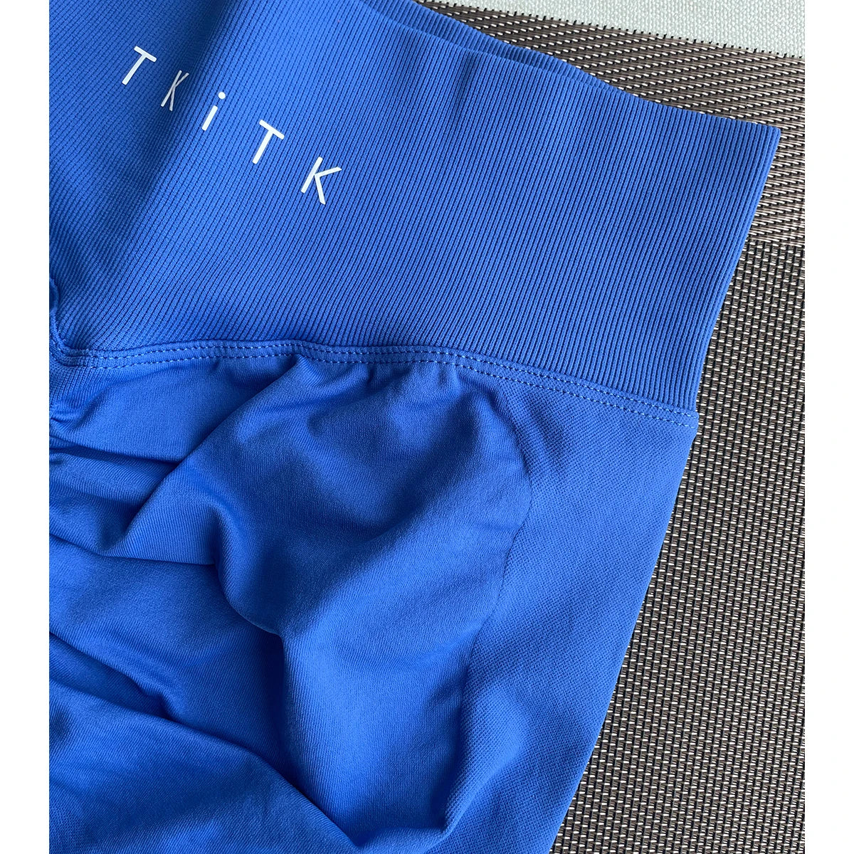 Solid Seamless Yoga shorts for Gym Running Bike Wear.