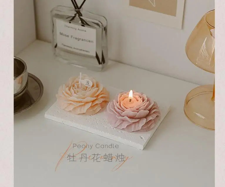 Aromatherapy candles as gifts for friends.